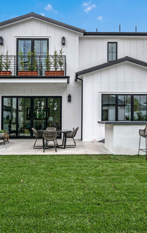 2546 Granville Ave. Los Angeles, CA 90066